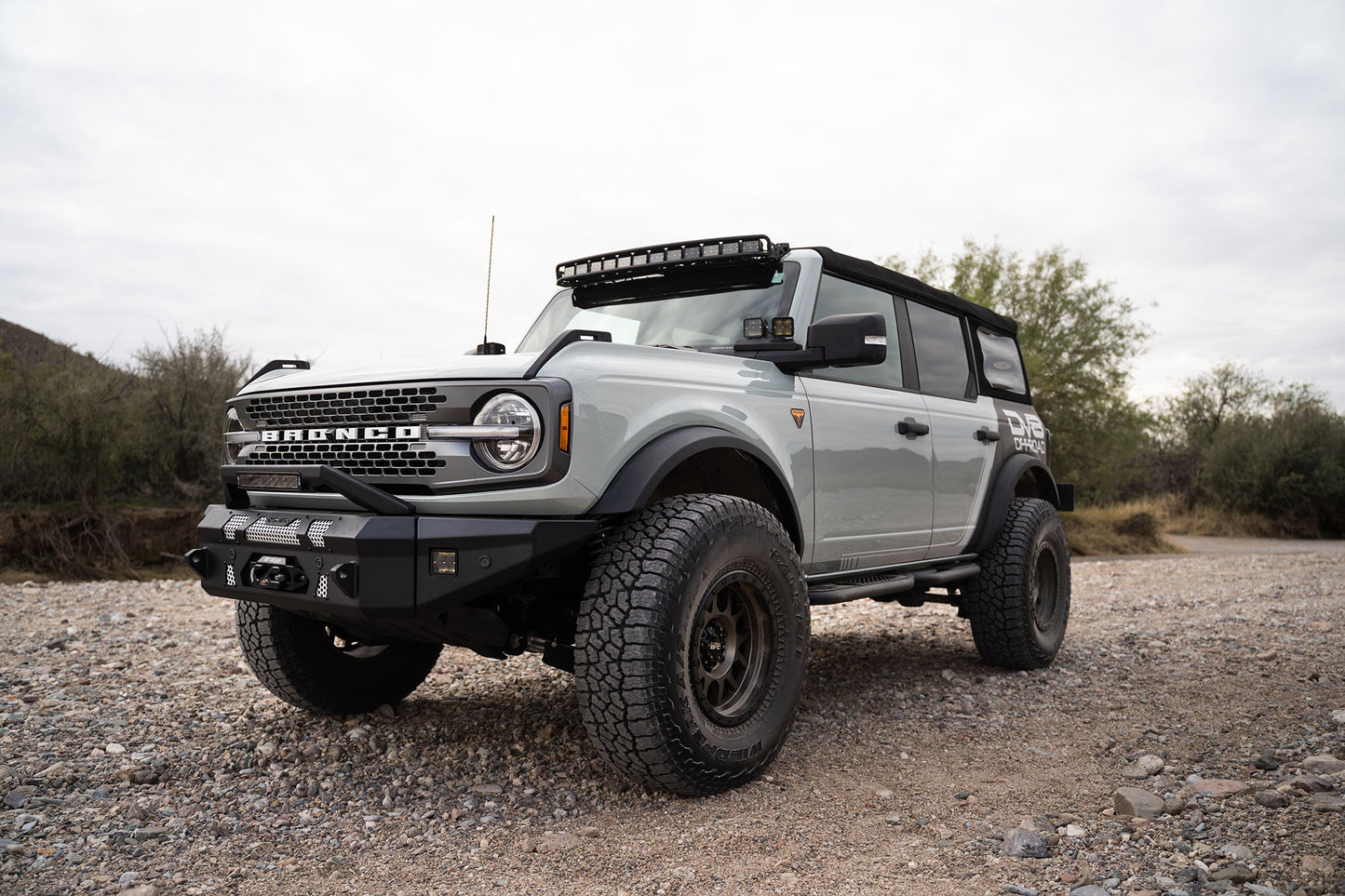 2021-22 Ford Bronco - Curved Light Bracket for 12 3-Inch Pod Lights by DV8 Offroad