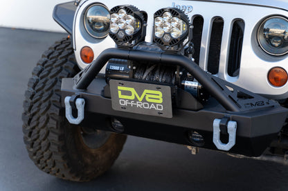 Universal design works with flat fairlead mounts. by DV8 Offroad