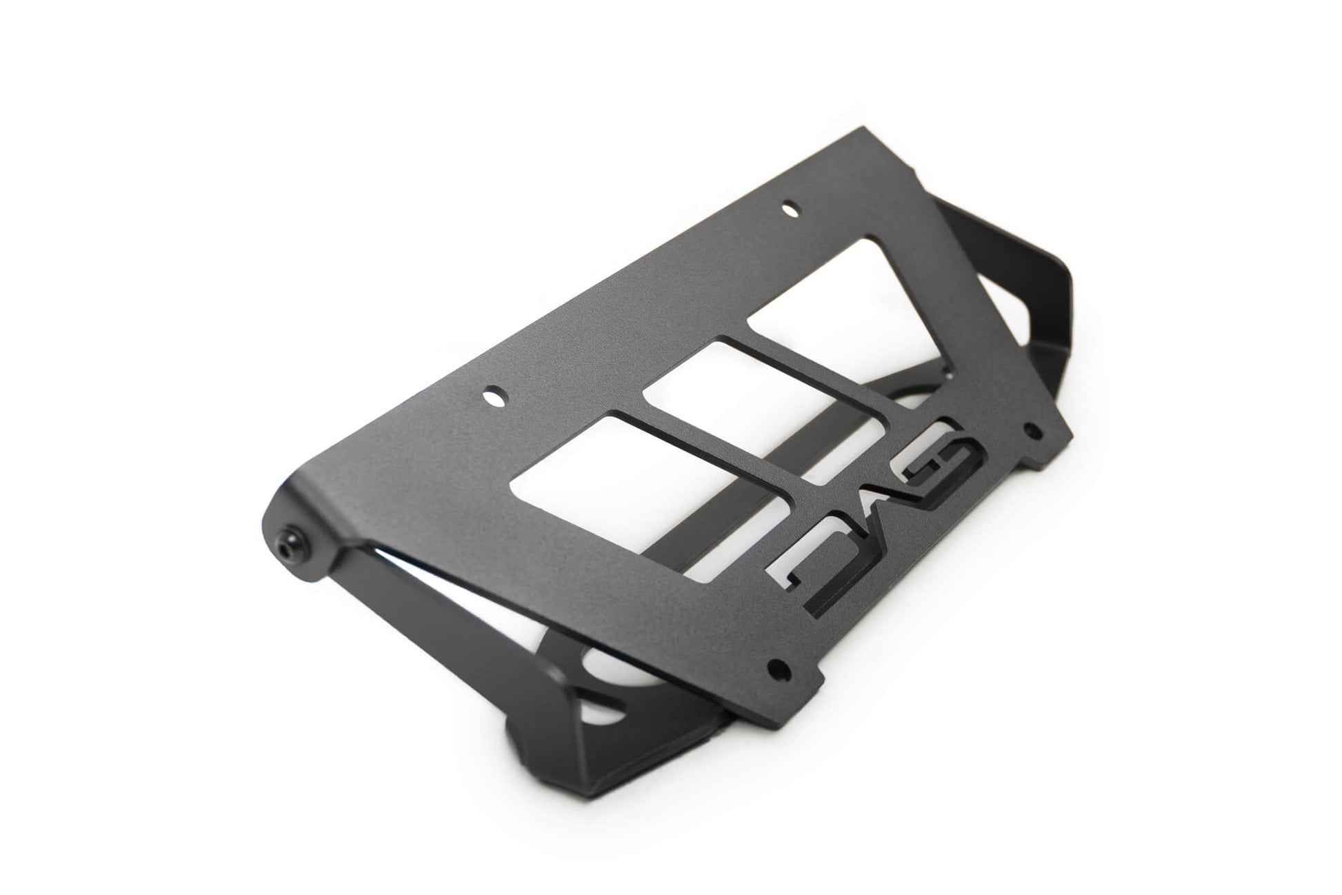 Universal design works with flat fairlead mounts. by DV8 Offroad