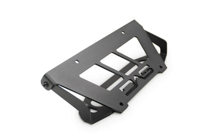 Universal design works with flat fairlead mounts. by DV8 Offroad
