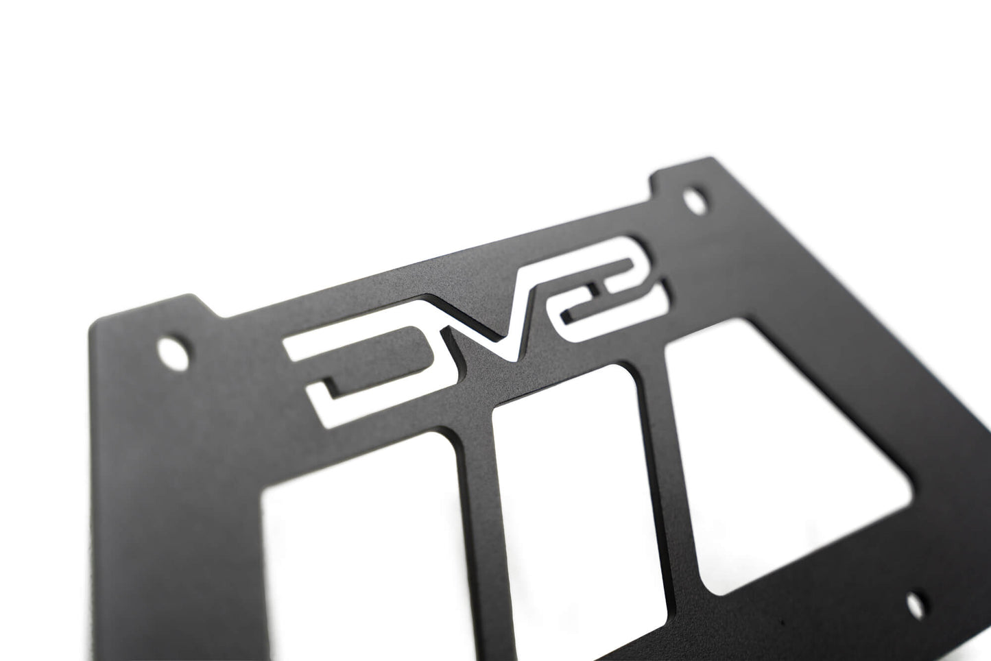 Universal design works with flat fairlead mounts. by DV8 Offroad