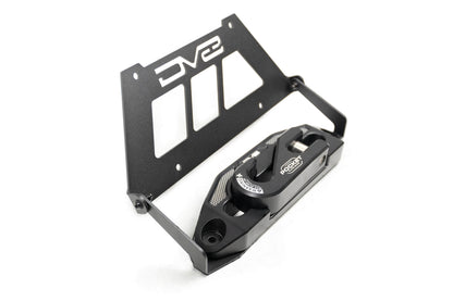 Universal design works with flat fairlead mounts. by DV8 Offroad