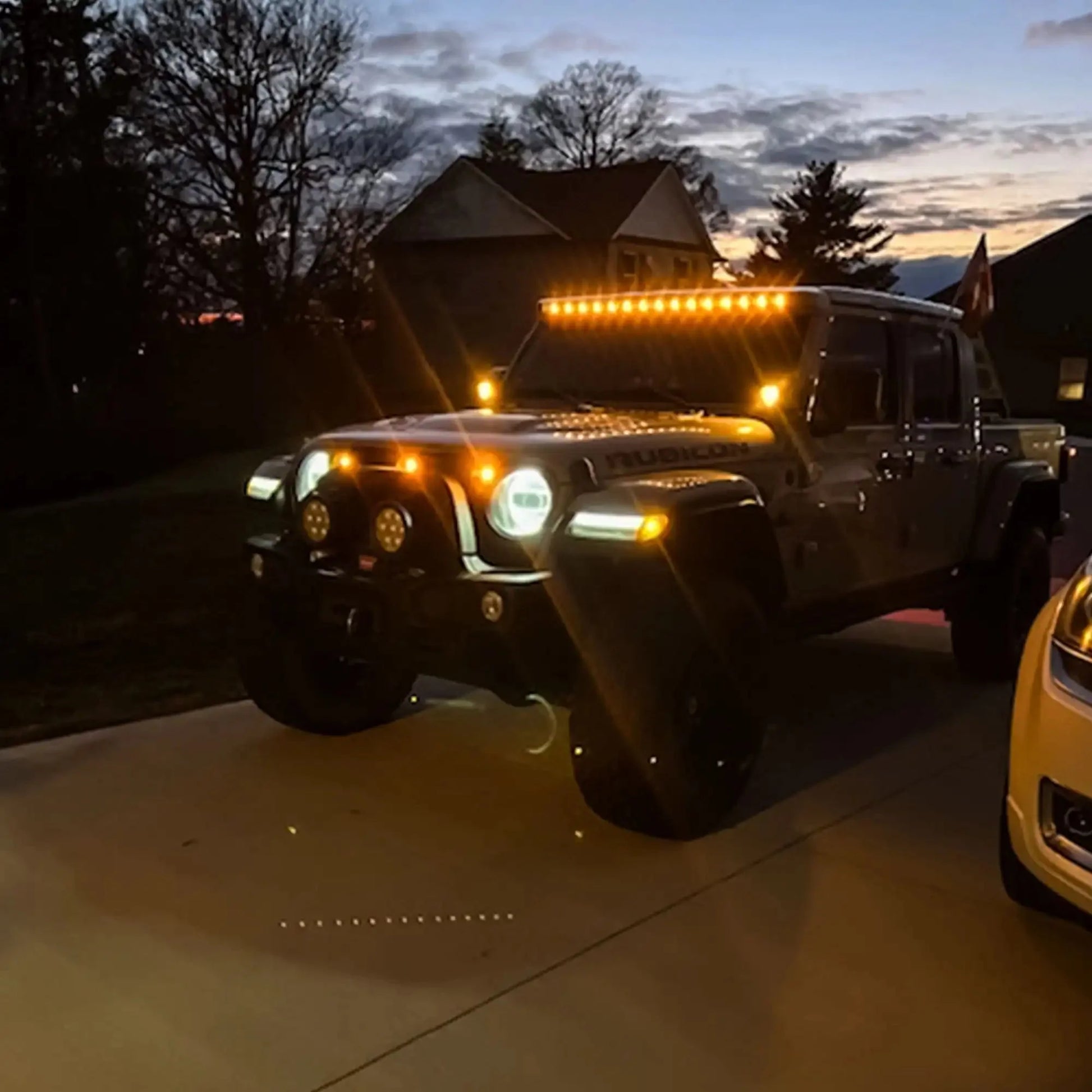 Jeep JL/JT Integrated Roof LED Light Bar | ORACLE 18,000 Lumens 240W by ORACLE Lighting