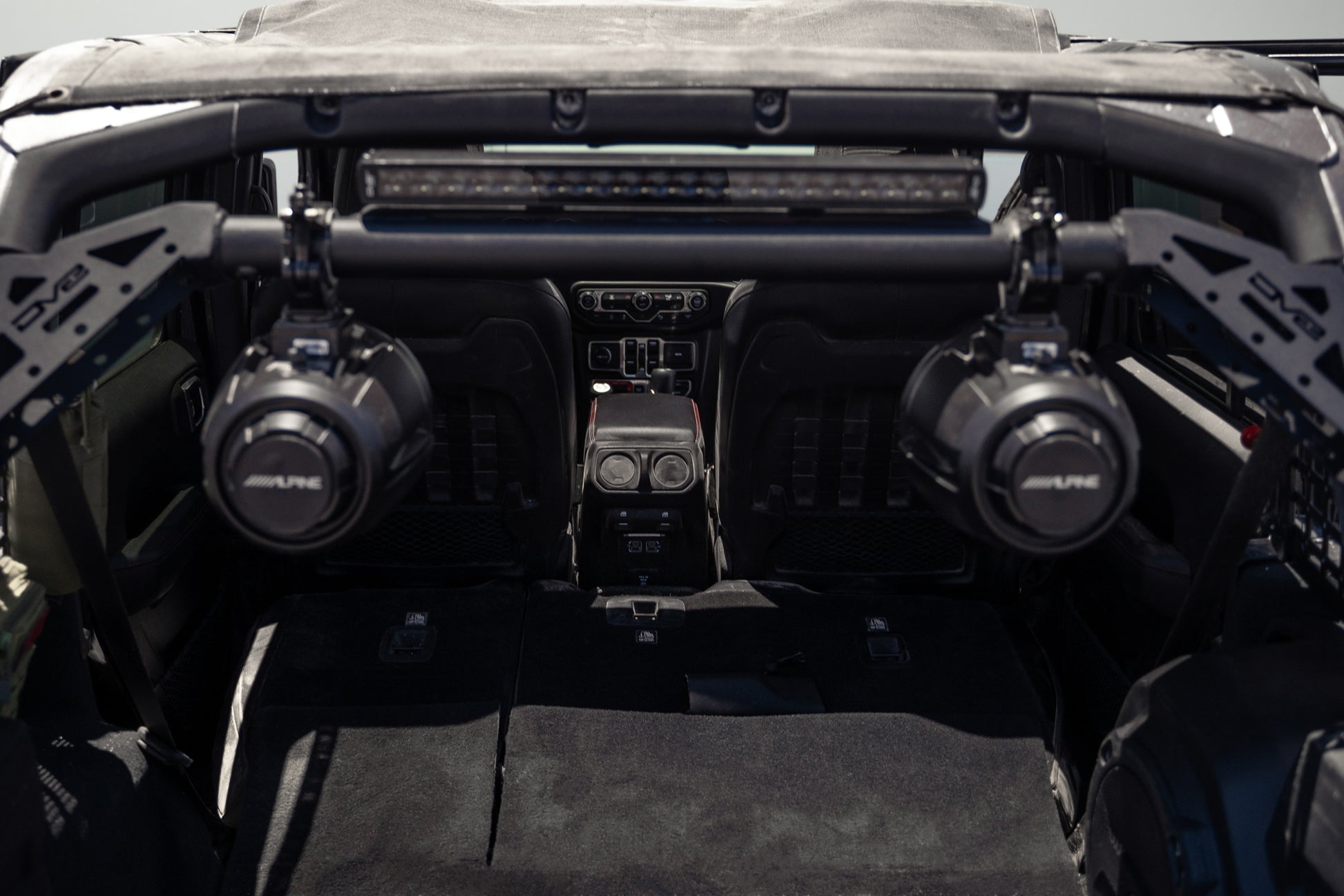 Features mounting point for an optional 20" light bar. by DV8 Offroad
