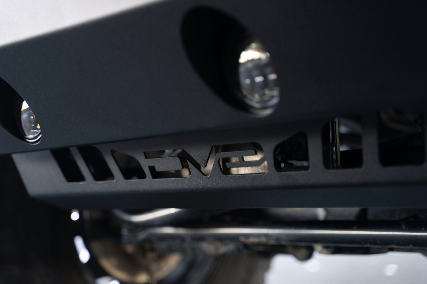 JL/JT Front Bumper Sway-Bar Disconnect Motor Skid Plate by DV8 Offroad