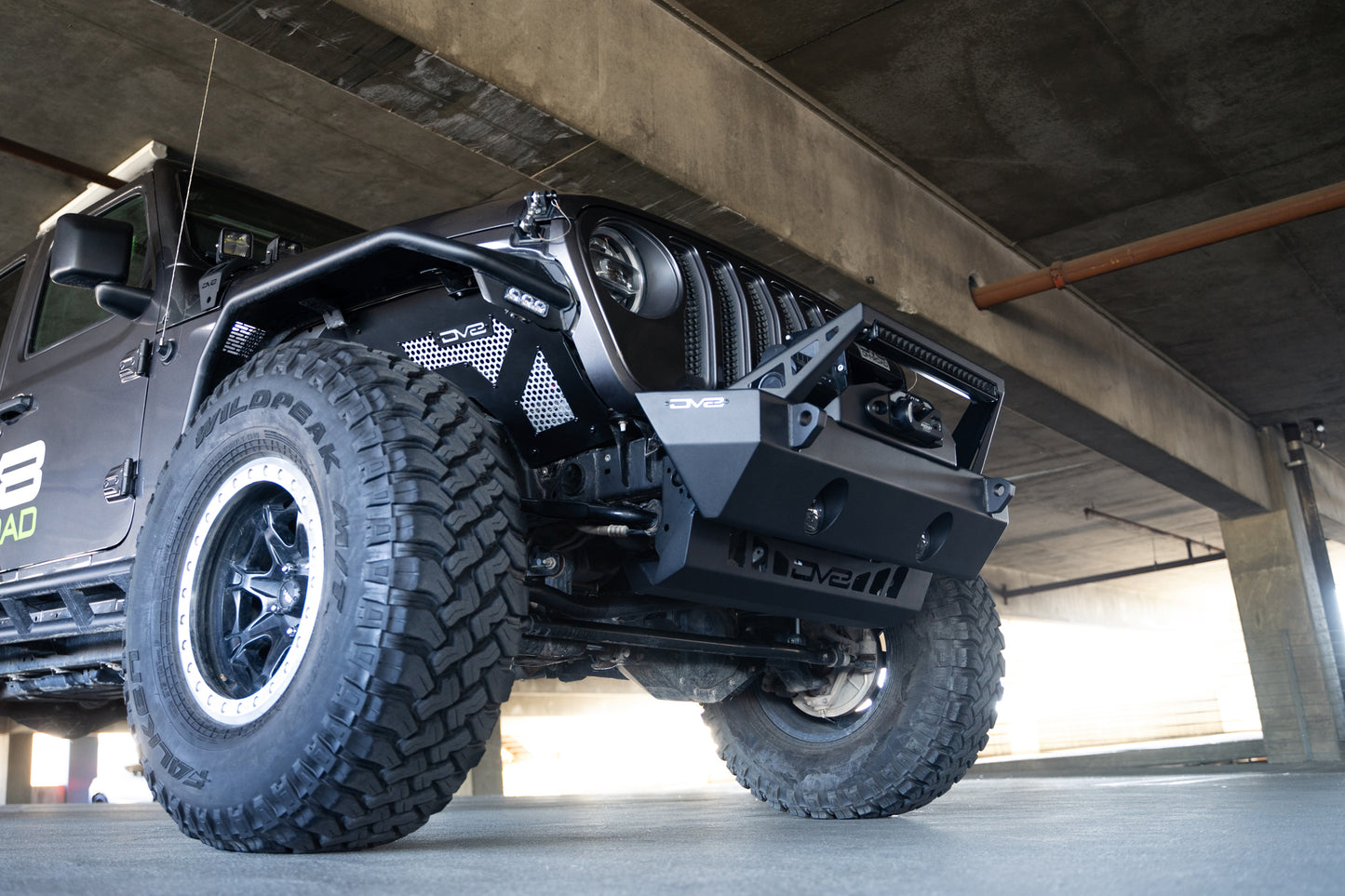 JL/JT Front Bumper Sway-Bar Disconnect Motor Skid Plate by DV8 Offroad