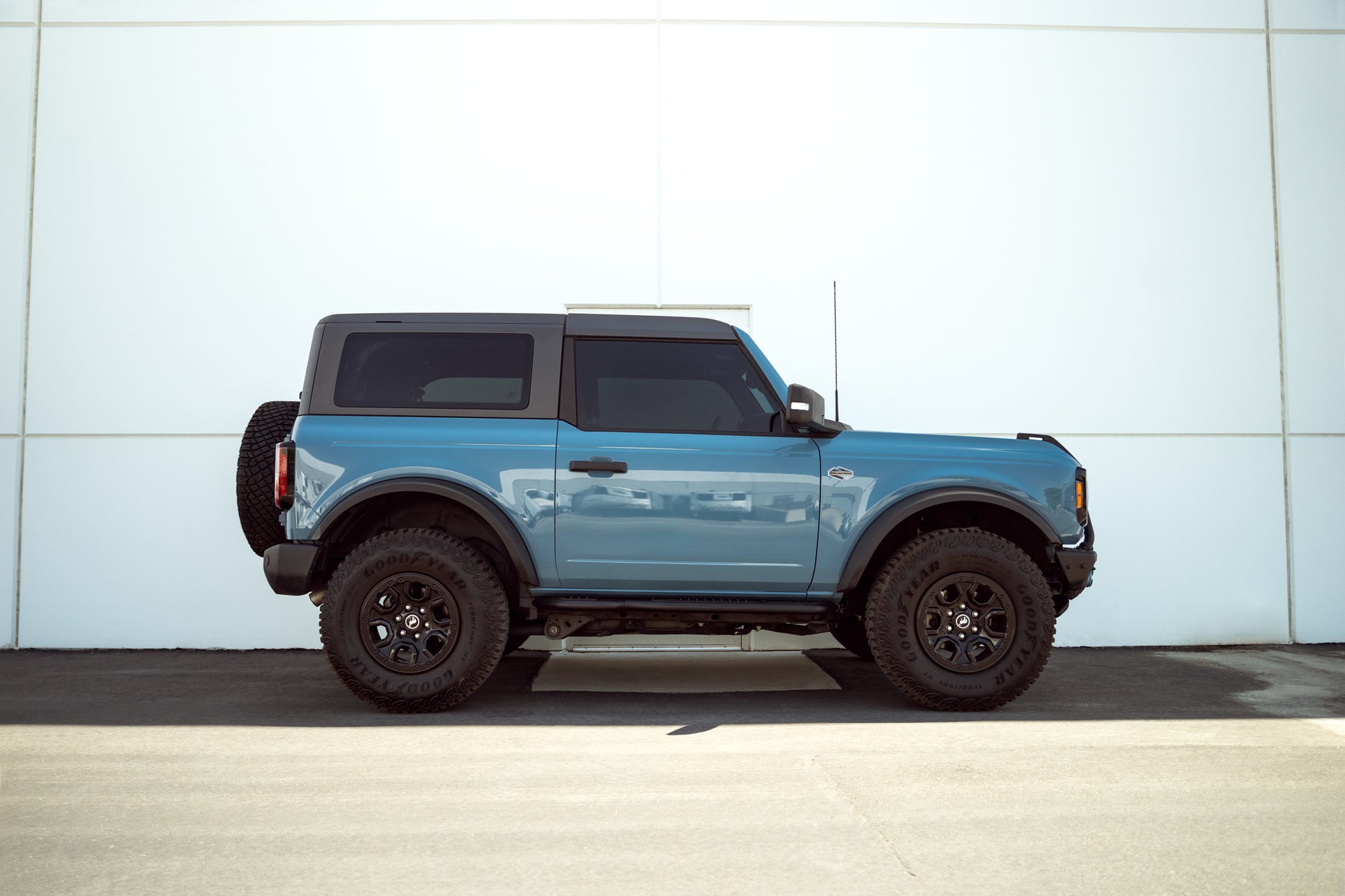 Works with DV8 OE Steps and Factory Ford Steps. by DV8 Offroad