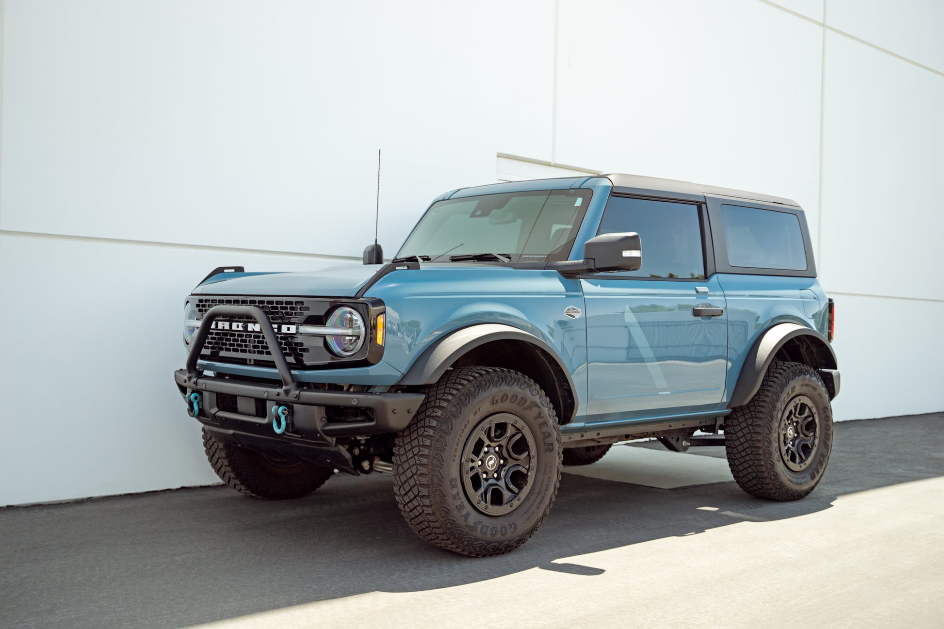 Works with DV8 OE Steps and Factory Ford Steps. by DV8 Offroad