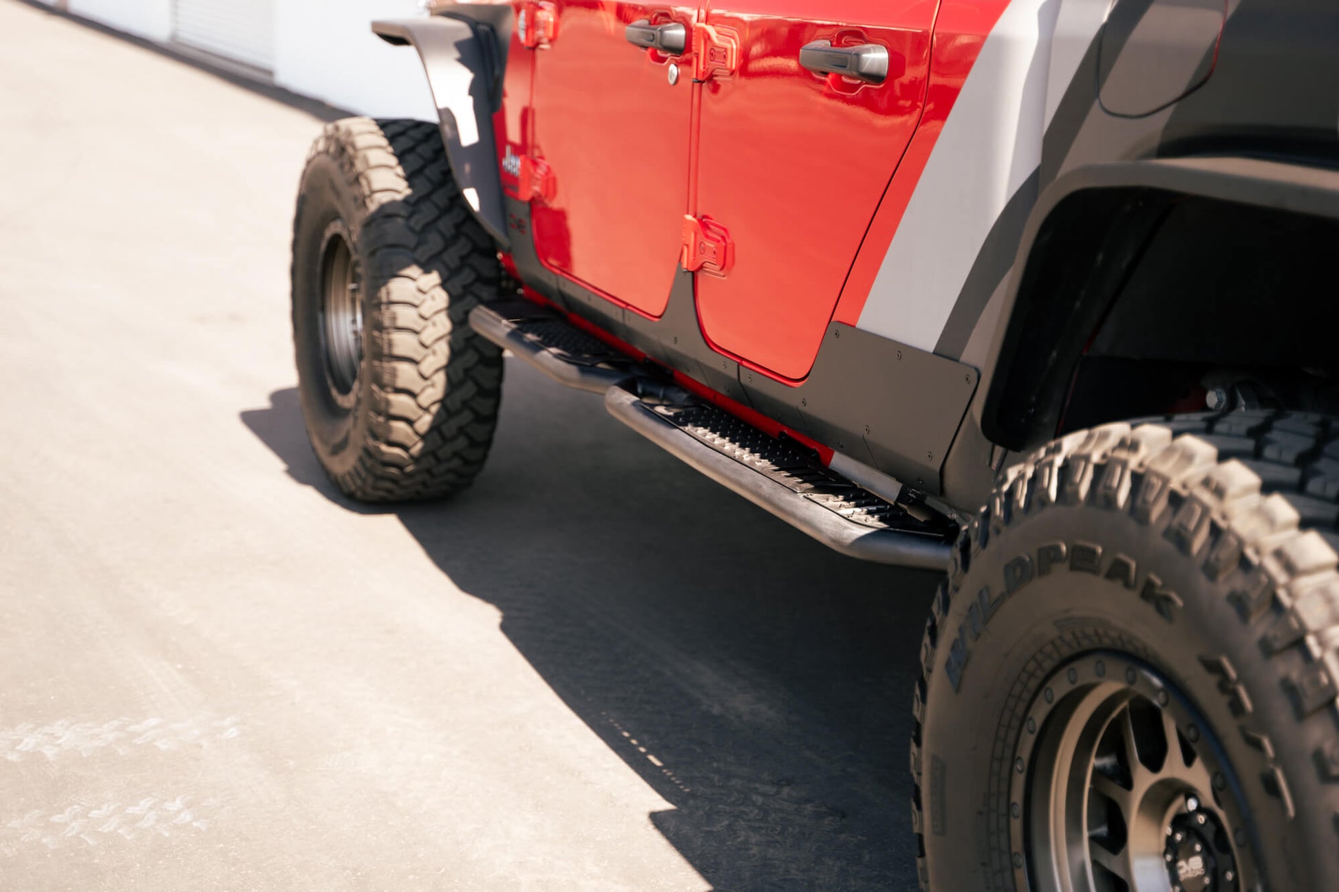 Jeep Gladiator JT OE Plus Side Steps by DV8 Offroad