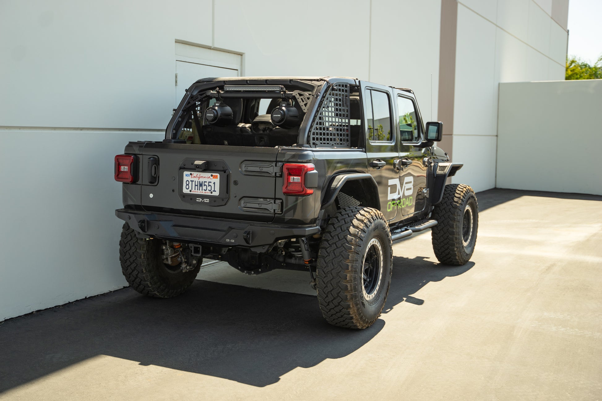 Jeep Wrangler JL OE Plus 4-Door Side Steps by DV8 Offroad