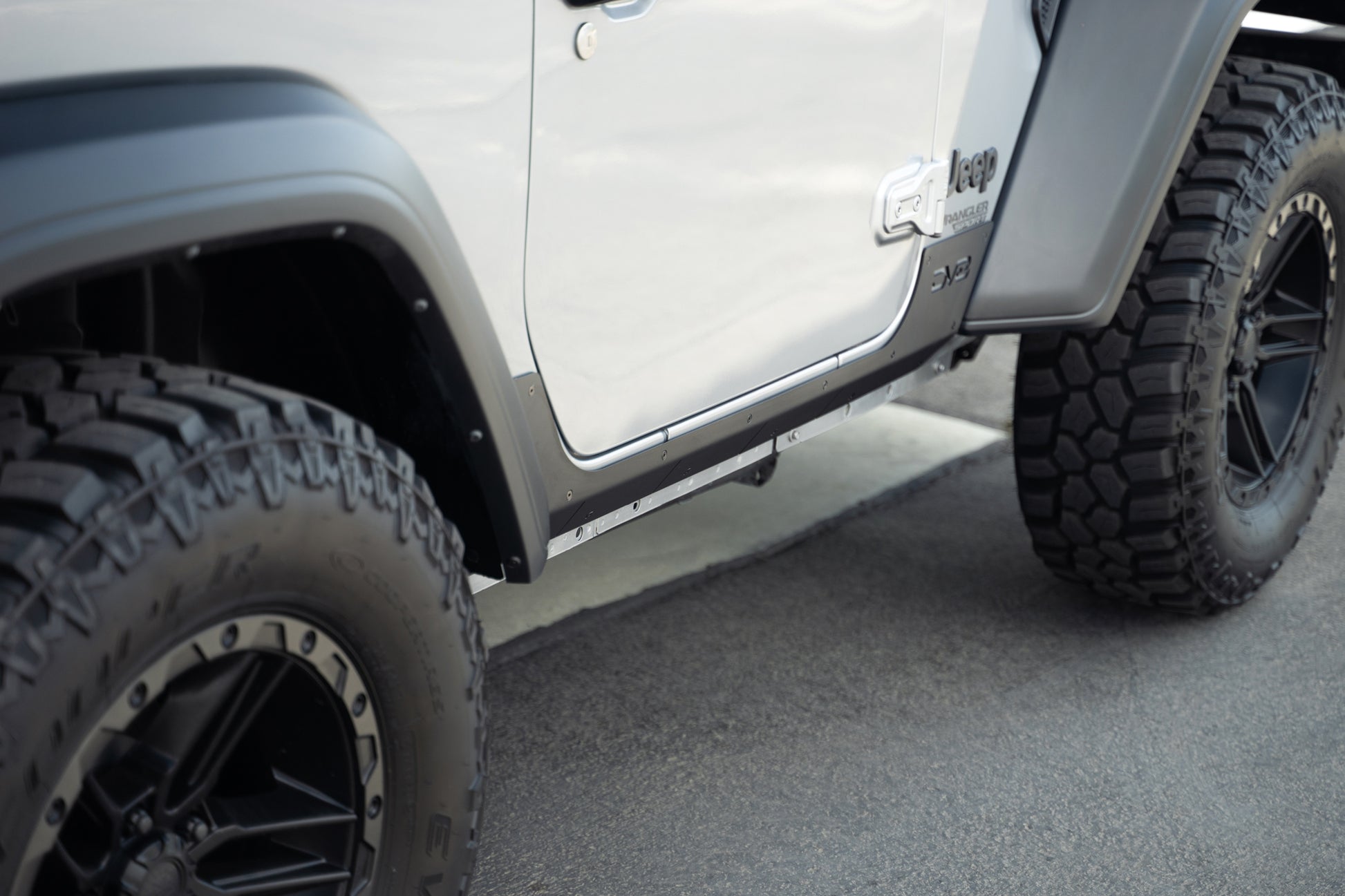3mm thick steel plate to protect agianst rocks and debris. by DV8 Offroad