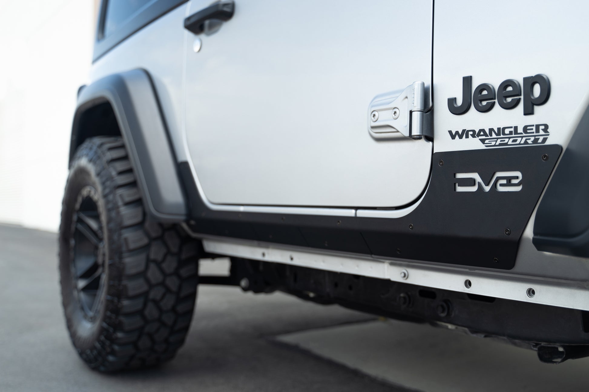 3mm thick steel plate to protect agianst rocks and debris. by DV8 Offroad