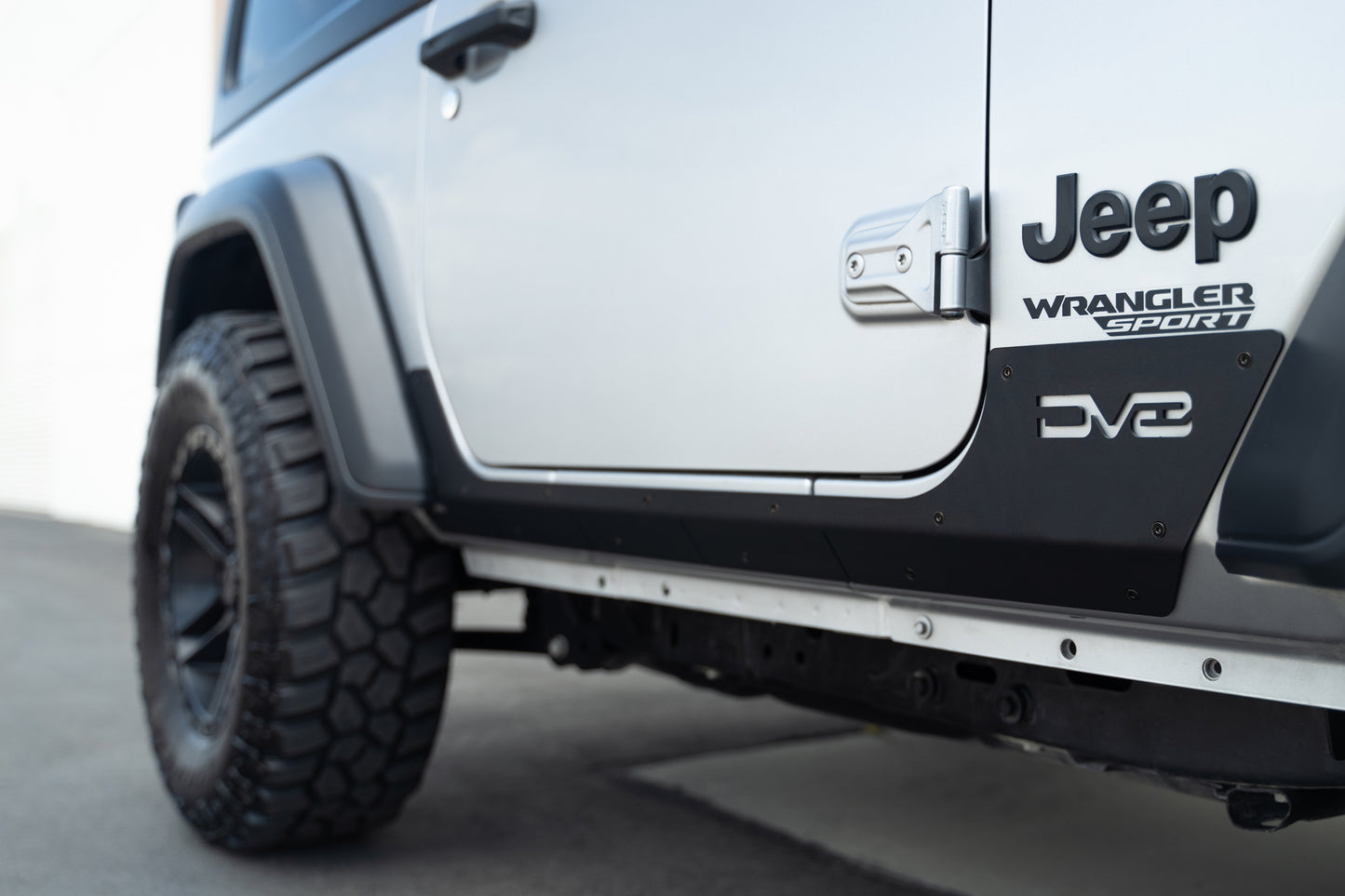 3mm thick steel plate to protect agianst rocks and debris. by DV8 Offroad