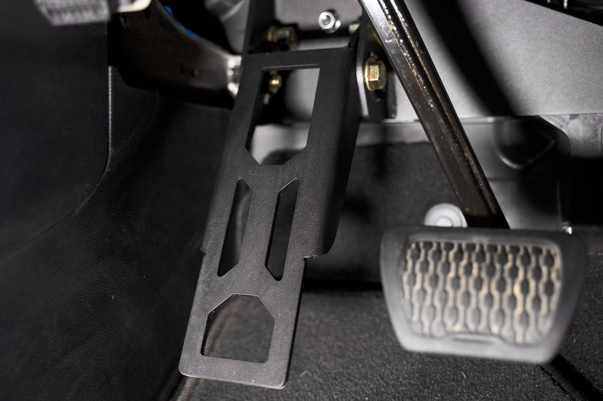 2018-22 Jeep JL/JT Adjustable Dead Pedal? by DV8 Offroad