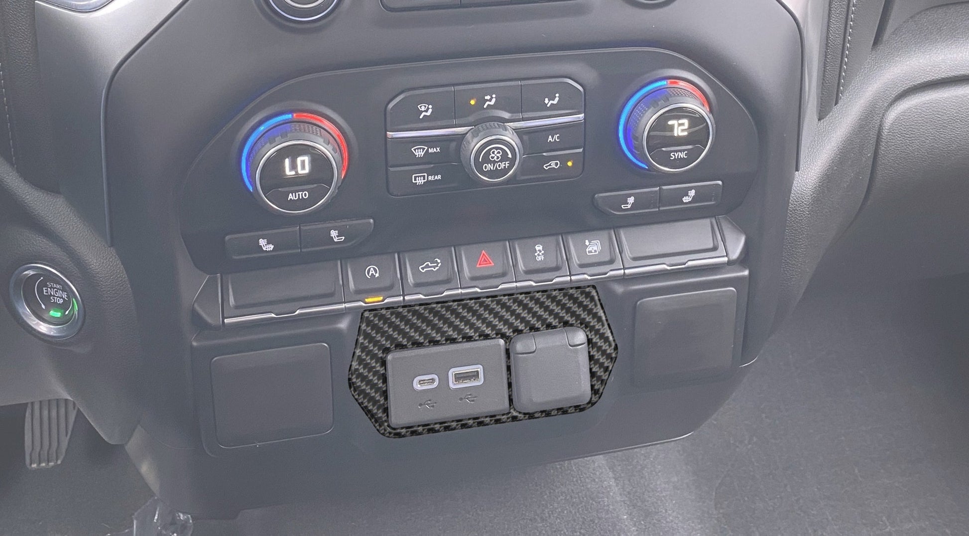USB Center Dash Accent Overlay Fits 2019-2021 Chevrolet Silverado by Tufskinz.com