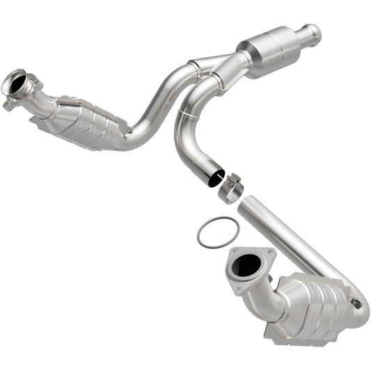 Magnaflow OEM Grade Direct-Fit Catalytic Converter by MagnaFlow Exhaust Products
