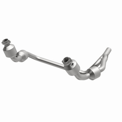 Magnaflow OEM Grade Direct-Fit Catalytic Converter by MagnaFlow Exhaust Products