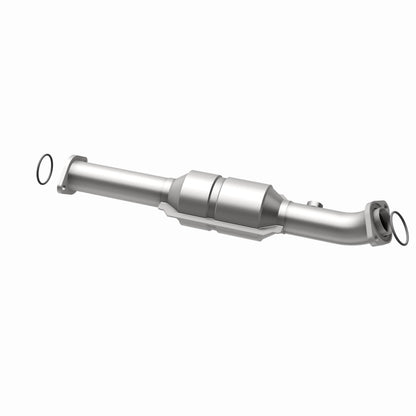 Magnaflow OEM Grade Direct-Fit Catalytic Converter by MagnaFlow Exhaust Products