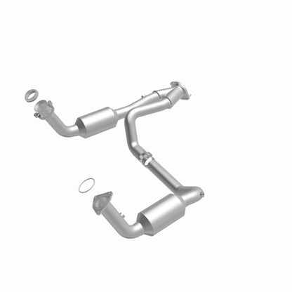 Magnaflow OEM Grade Direct-Fit Catalytic Converter by MagnaFlow Exhaust Products