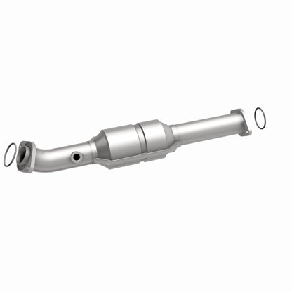 Magnaflow OEM Grade Direct-Fit Catalytic Converter by MagnaFlow Exhaust Products