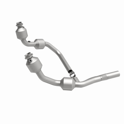 Magnaflow OEM Grade Direct-Fit Catalytic Converter by MagnaFlow Exhaust Products