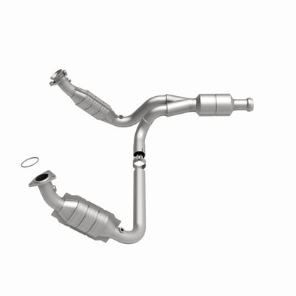 Magnaflow OEM Grade Direct-Fit Catalytic Converter by MagnaFlow Exhaust Products