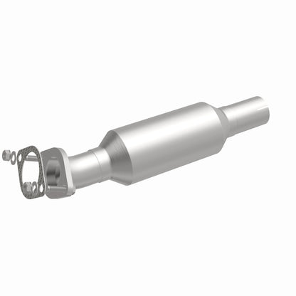 Magnaflow OEM Grade Direct-Fit Catalytic Converter by MagnaFlow Exhaust Products