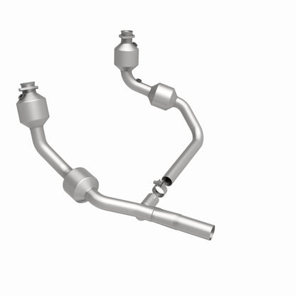Magnaflow OEM Grade Direct-Fit Catalytic Converter by MagnaFlow Exhaust Products