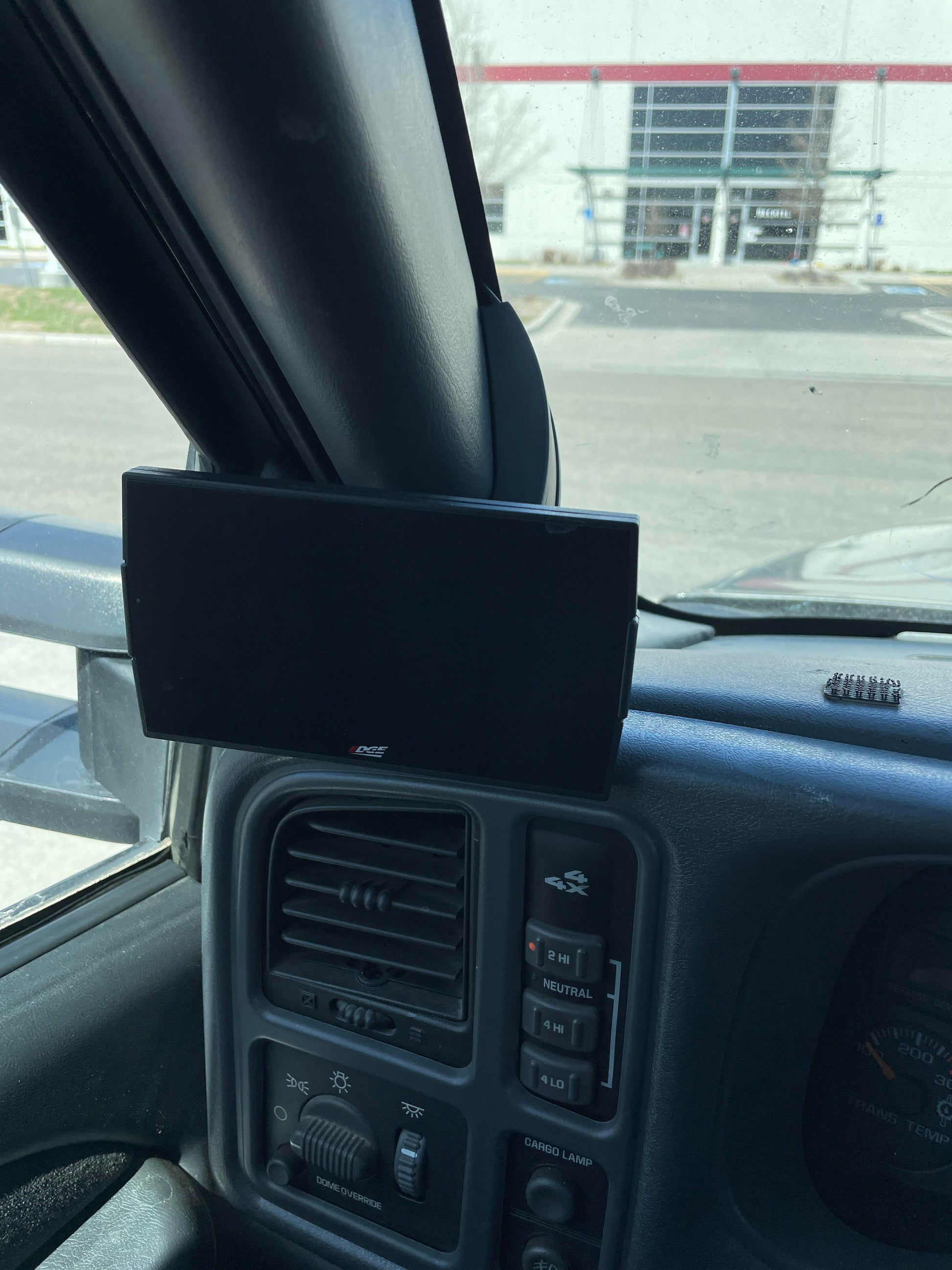 CTS3 Pillar Display Mount for 2001-2007 GM Classic 2500/3500 by Edge Products