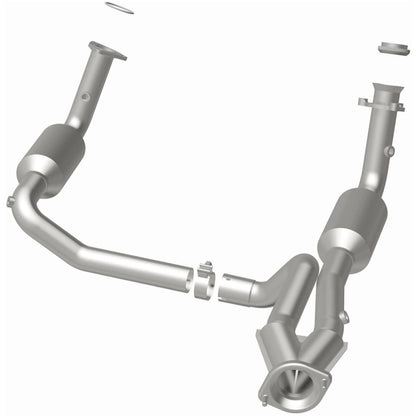 Magnaflow OEM Grade Direct-Fit Catalytic Converter by MagnaFlow Exhaust Products