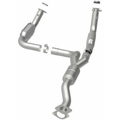 Magnaflow OEM Grade Direct-Fit Catalytic Converter by MagnaFlow Exhaust Products