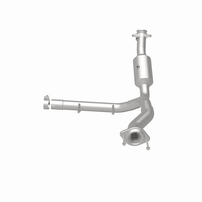Magnaflow OEM Grade Direct-Fit Catalytic Converter by MagnaFlow Exhaust Products