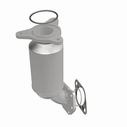 Magnaflow OEM Grade Direct-Fit Catalytic Converter by MagnaFlow Exhaust Products