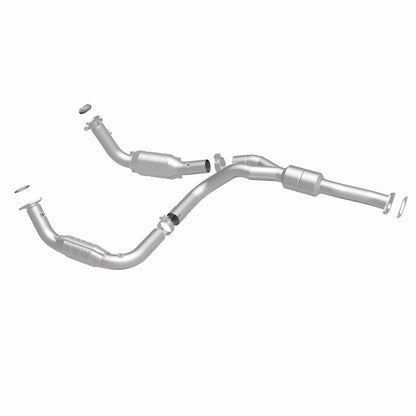 Magnaflow OEM Grade Direct-Fit Catalytic Converter by MagnaFlow Exhaust Products