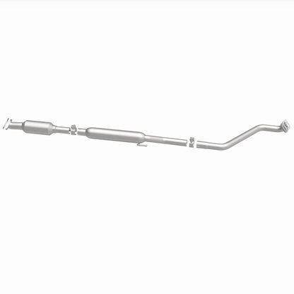 Magnaflow OEM Grade Direct-Fit Catalytic Converter by MagnaFlow Exhaust Products