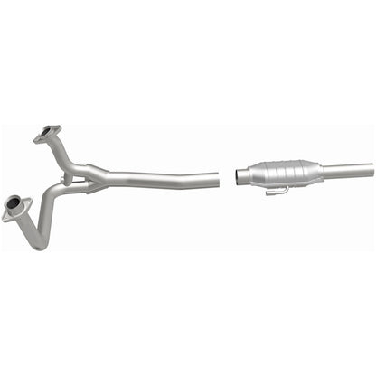 Magnaflow Standard Grade Direct-Fit Catalytic Converter by MagnaFlow Exhaust Products