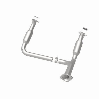 Magnaflow OEM Grade Direct-Fit Catalytic Converter by MagnaFlow Exhaust Products