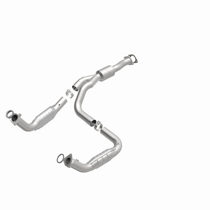 Magnaflow OEM Grade Direct-Fit Catalytic Converter by MagnaFlow Exhaust Products
