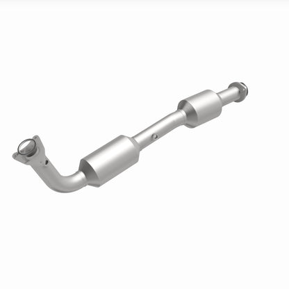 Magnaflow OEM Grade Direct-Fit Catalytic Converter by MagnaFlow Exhaust Products