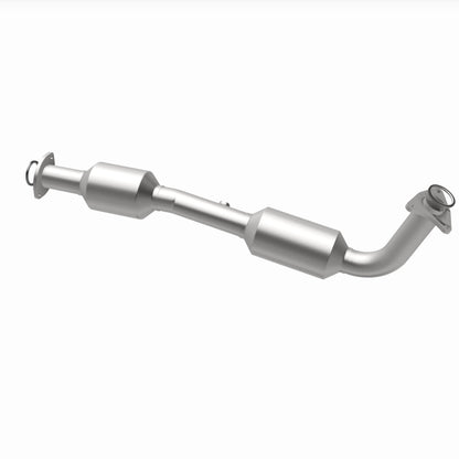 Magnaflow OEM Grade Direct-Fit Catalytic Converter by MagnaFlow Exhaust Products