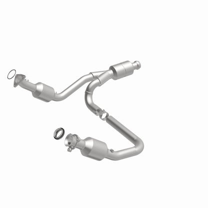 Magnaflow OEM Grade Direct-Fit Catalytic Converter by MagnaFlow Exhaust Products