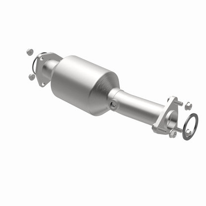 Magnaflow OEM Grade Direct-Fit Catalytic Converter by MagnaFlow Exhaust Products