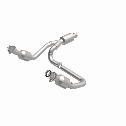 Magnaflow OEM Grade Direct-Fit Catalytic Converter by MagnaFlow Exhaust Products