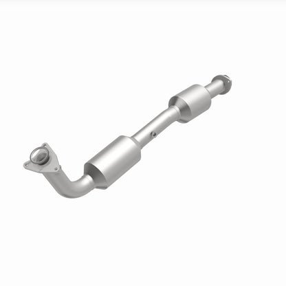 Magnaflow OEM Grade Direct-Fit Catalytic Converter by MagnaFlow Exhaust Products