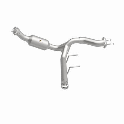 Magnaflow OEM Grade Direct-Fit Catalytic Converter by MagnaFlow Exhaust Products