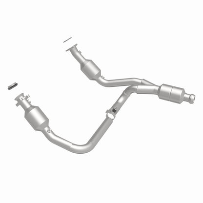 Magnaflow OEM Grade Direct-Fit Catalytic Converter by MagnaFlow Exhaust Products