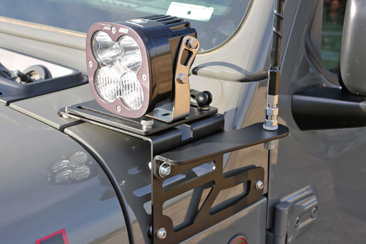 ANTENNA BRACKET KIT ADJ. by Fabtech