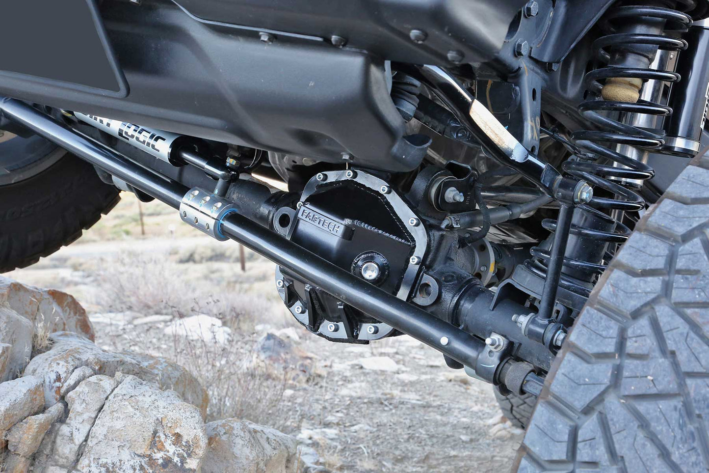 DIFF COVER FRONT M210 AXLE. by Fabtech