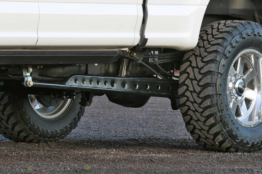17-21 SUPERDUTY TRACTION BAR SYSTEM 12 BOLT. by Fabtech