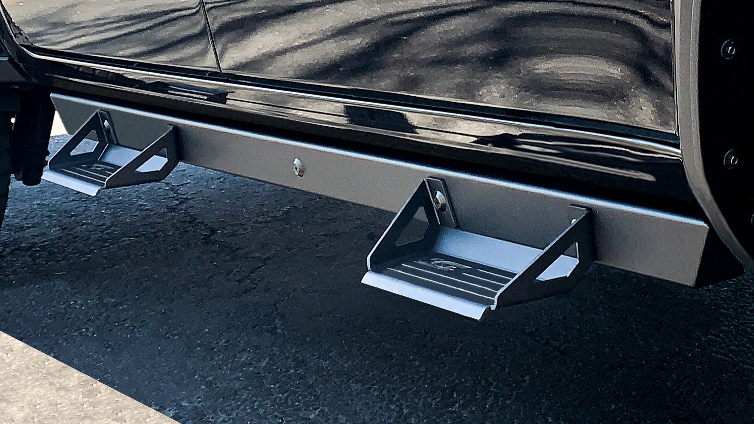 Dual step, reinforced aluminum, black, rust free, bolt on by ICI